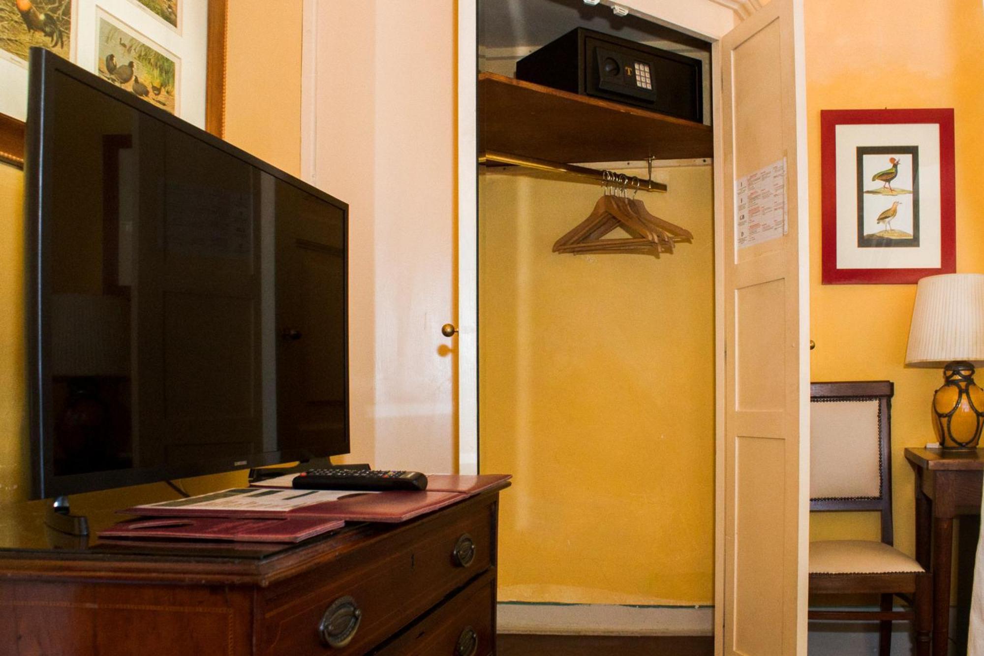 Antica Dimora Firenze Bed & Breakfast Екстериор снимка